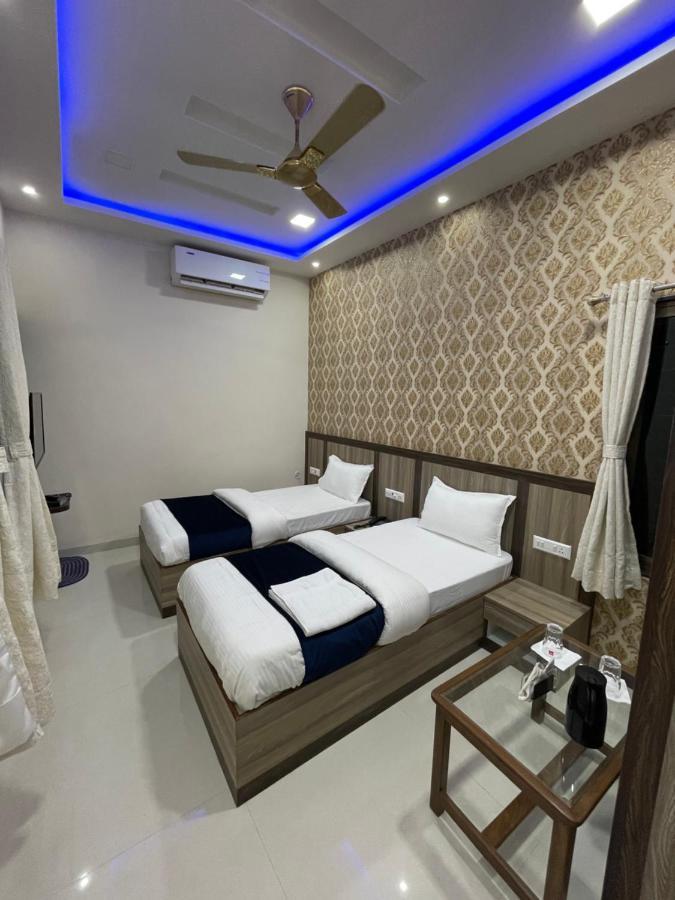 The Royal Palace Hotel Gorakhpur Exteriör bild